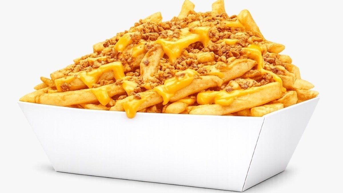 Twister cheddar : barquette de frites nappées de sauce cheddar et d’oignons crispy